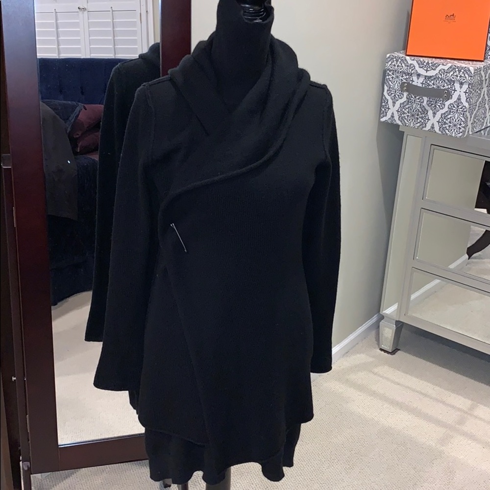 Vince black wrap shawl collar hoodie wool & yak excellent condition!